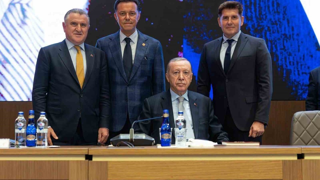 Nebi Hatipoğlu ve Jeyap Heper, Cumhurbaşkanı Erdoğan’ı ziyaret etti