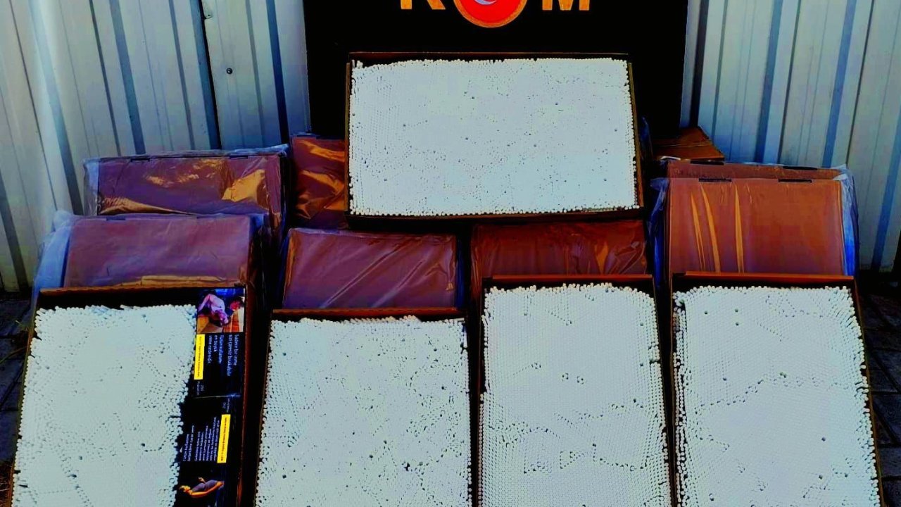 Gönen’de kaçak makaron operasyonu