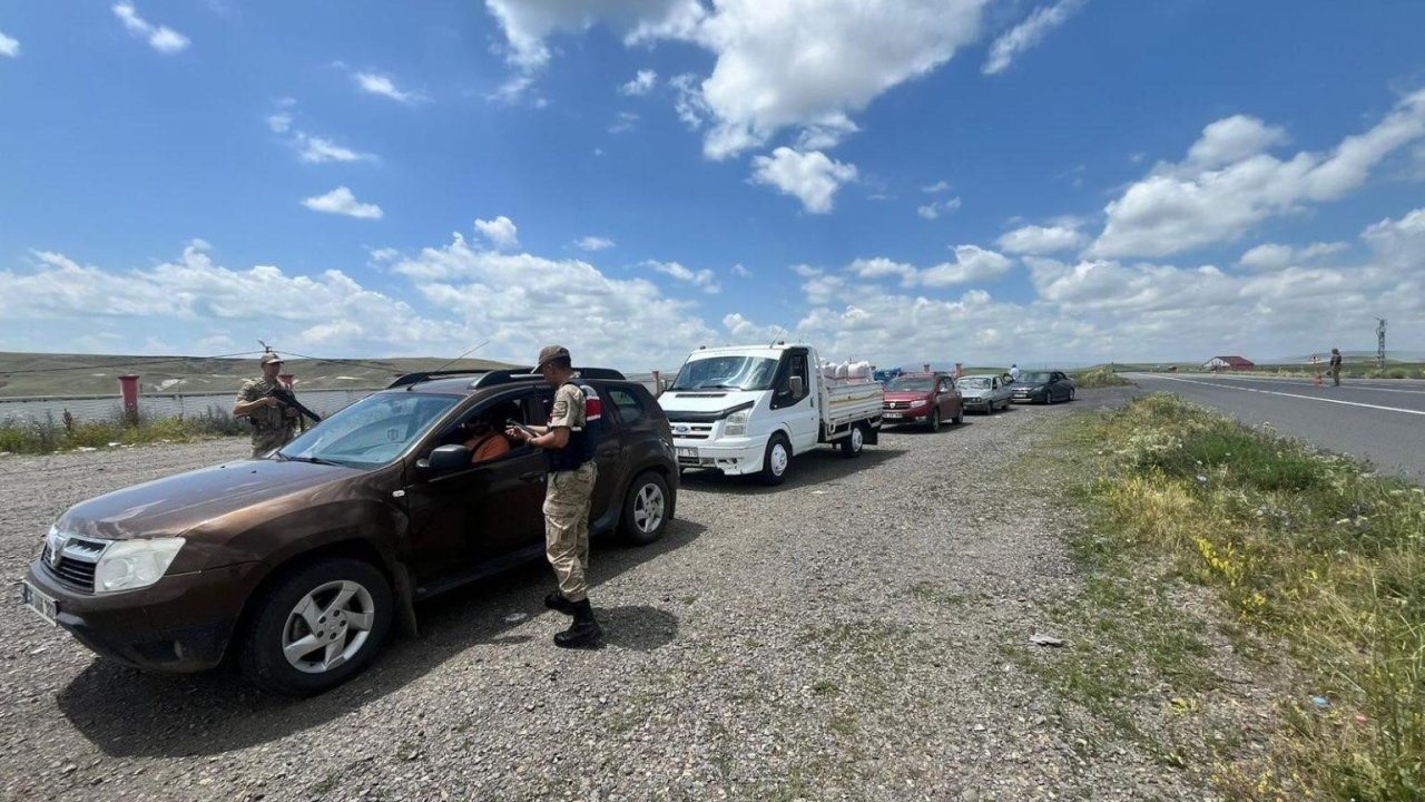 Kars’ta jandarmadan huzur ve güven uygulaması