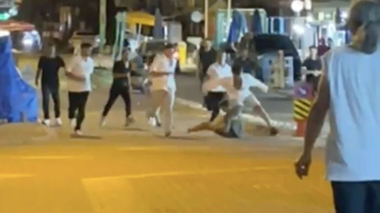 Erikli’de gençler arasında bıçaklı kavga: 2 yaralı