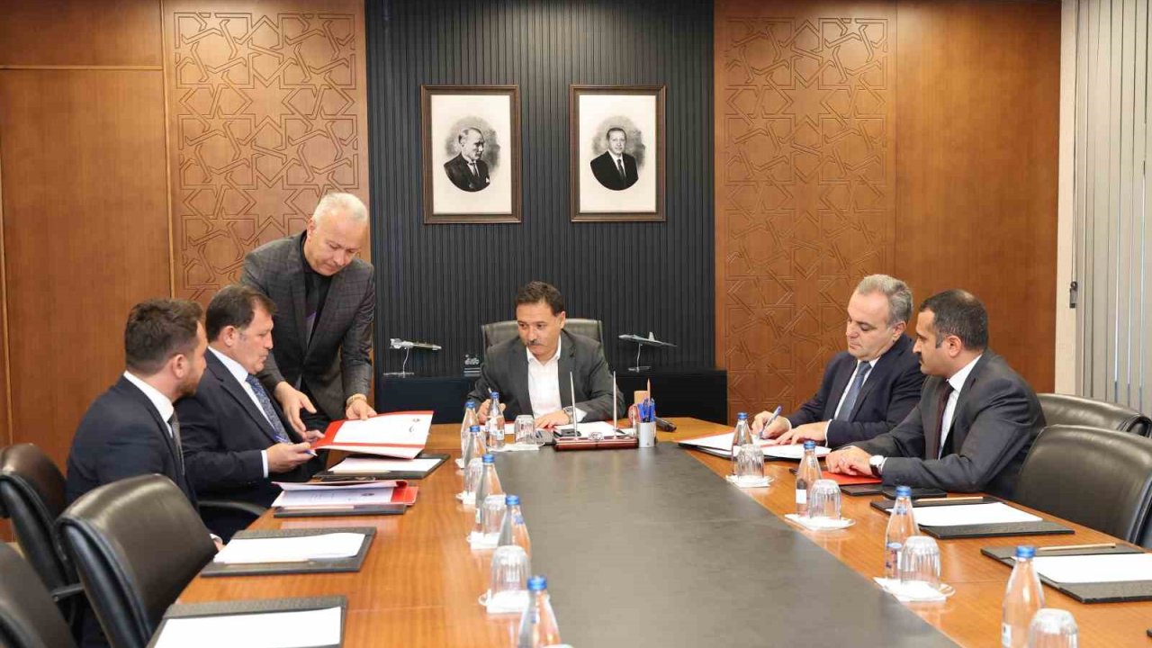 Valilik ile ERÜ arasında ’ERVA Spor Okulları Akademisi’ işbirliği protokolü imzalandı