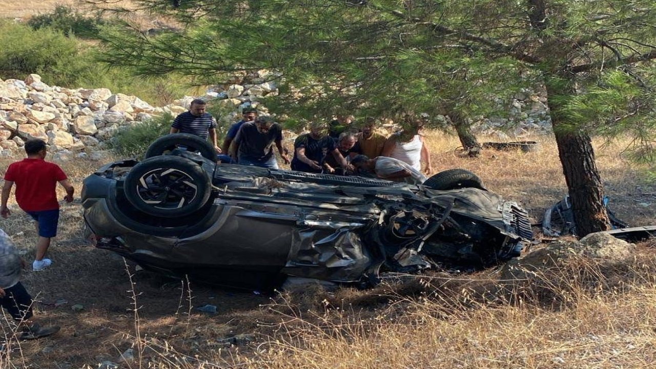 Marmaris-Datça yolunda kafa kafaya çarpışma: 5 yaralı