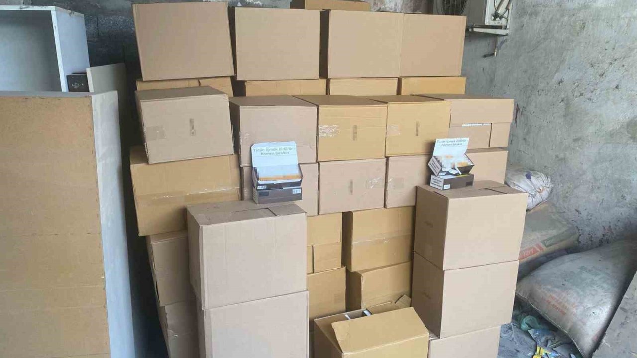 Adana’da 2 milyon 800 bin adet gümrük kaçağı makaron ele geçirildi