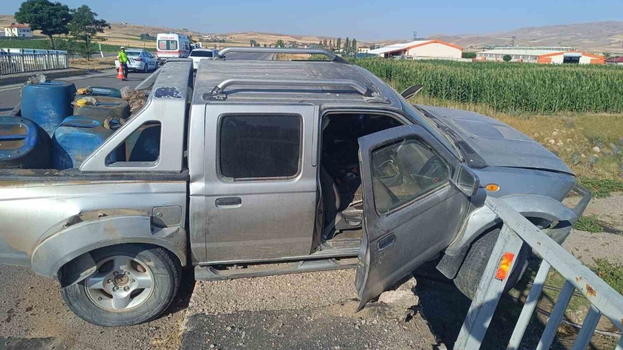 Sivas’ta trafik kazaları: 4’ü çocuk 9 yaralı