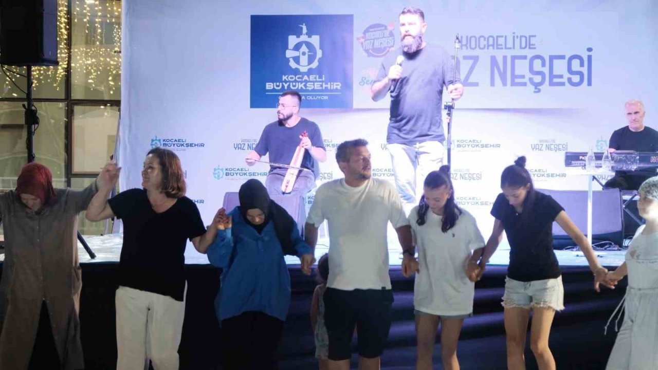 Karadeniz rüzgarı Milli İrade Meydanı’nda esti