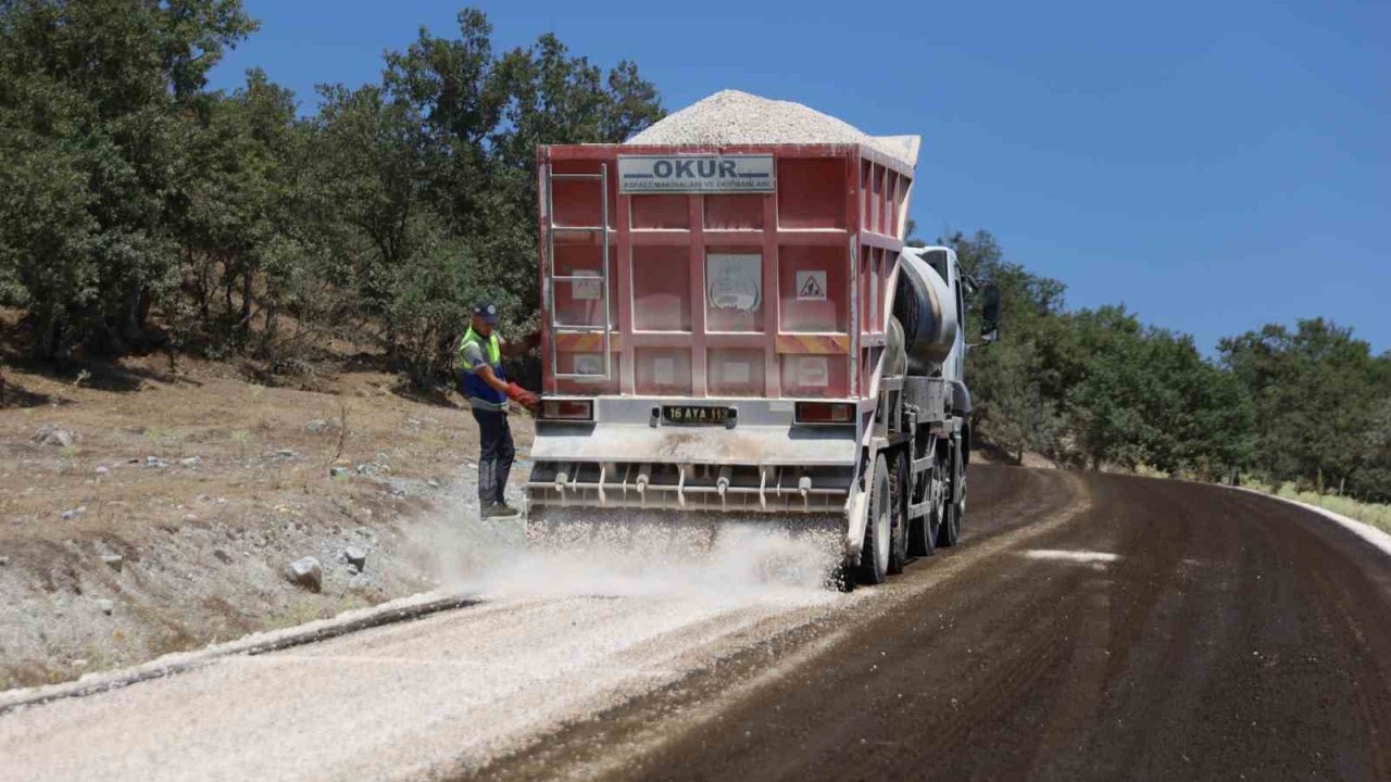 Mustafakemalpaşa’nın kırsal yollarına konfor geliyor