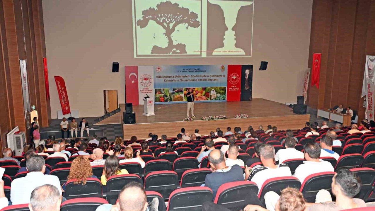 Üreticiler ve zirai ilaç bayilerine kalıntıyı önleme yöntemleri anlatıldı