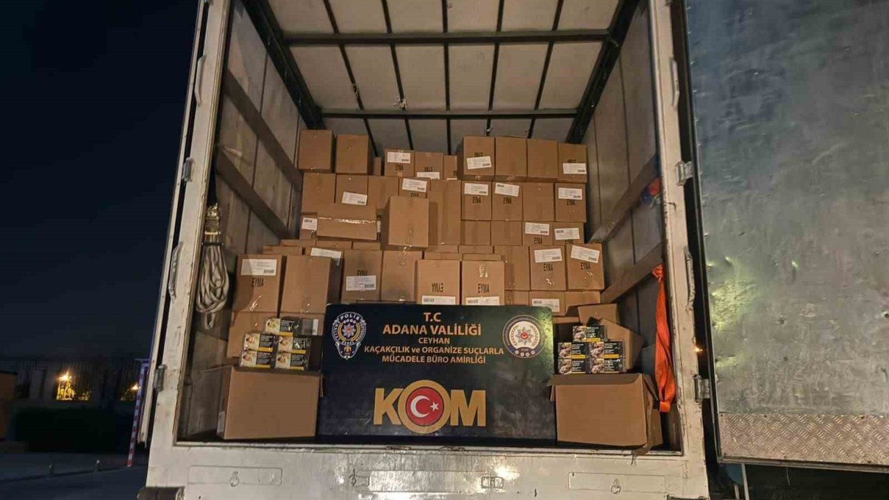 Evden eve taşımacılık yapılan kamyonda 7 milyon adet kaçak makaron çıktı