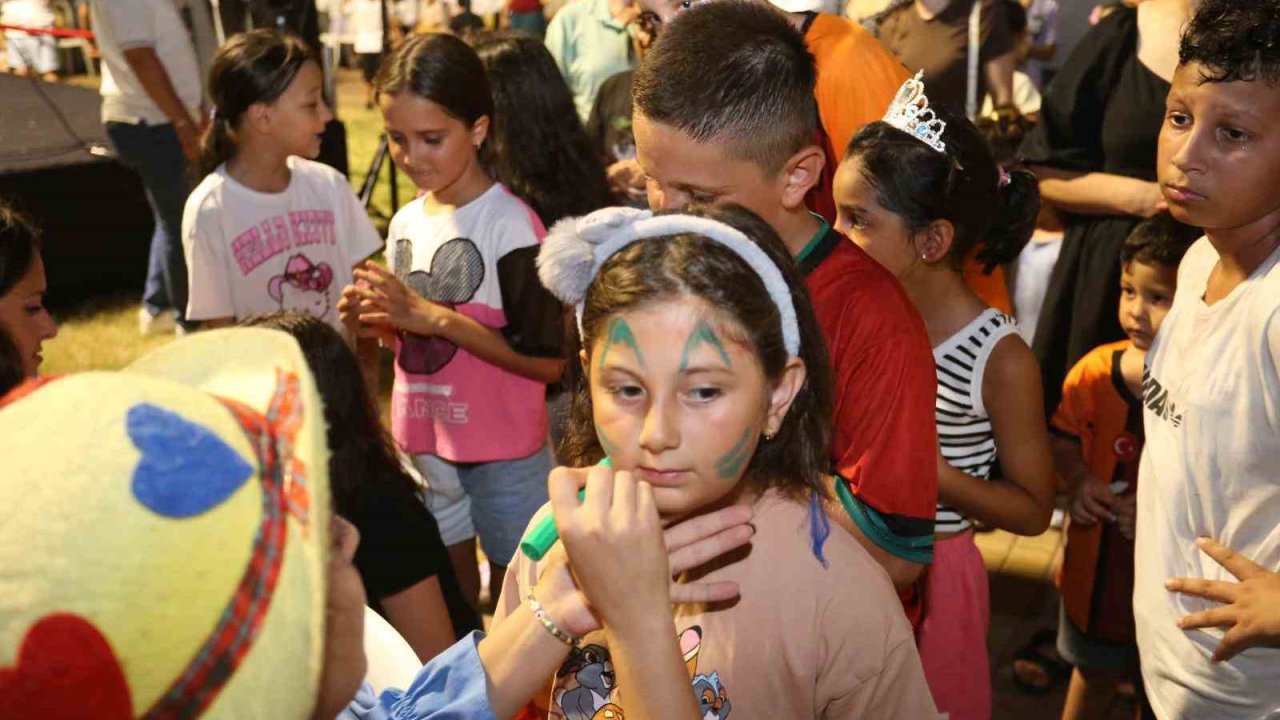 Sahne Kepez Ulus Mahallesi’ne renk kattı