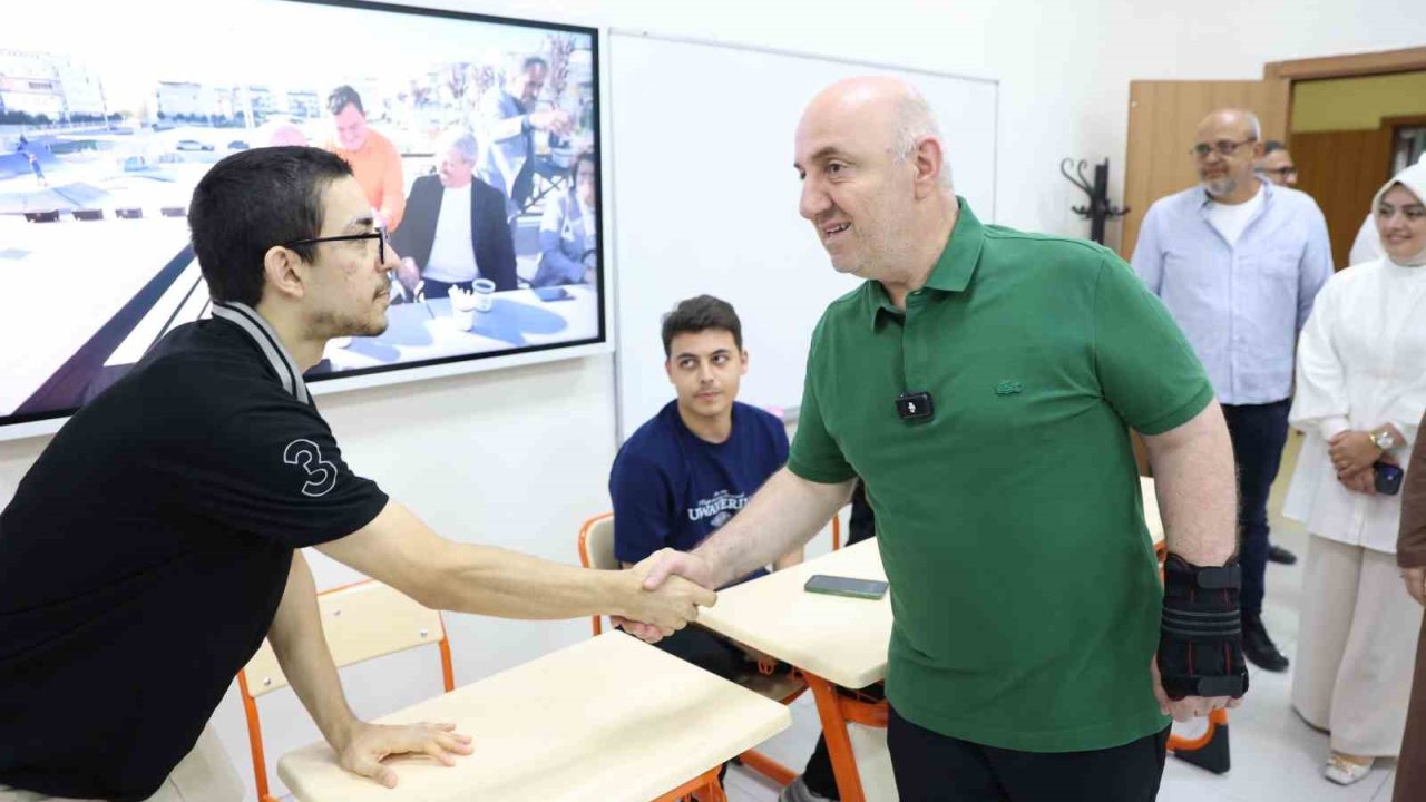 Başkan Muzaffer Bıyık: "Eğitime destek önceliğimiz"