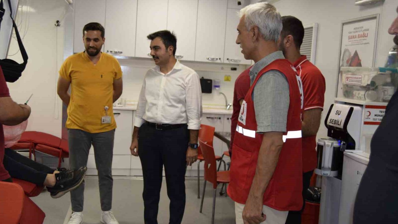 Türk Kızılayı Dicle ilçesinde kan bağışı kampanyası düzenledi