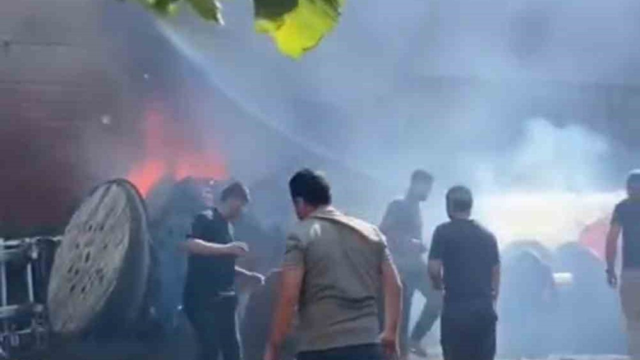 Mardin’de elektrik malzemeleri dükkanında yangın