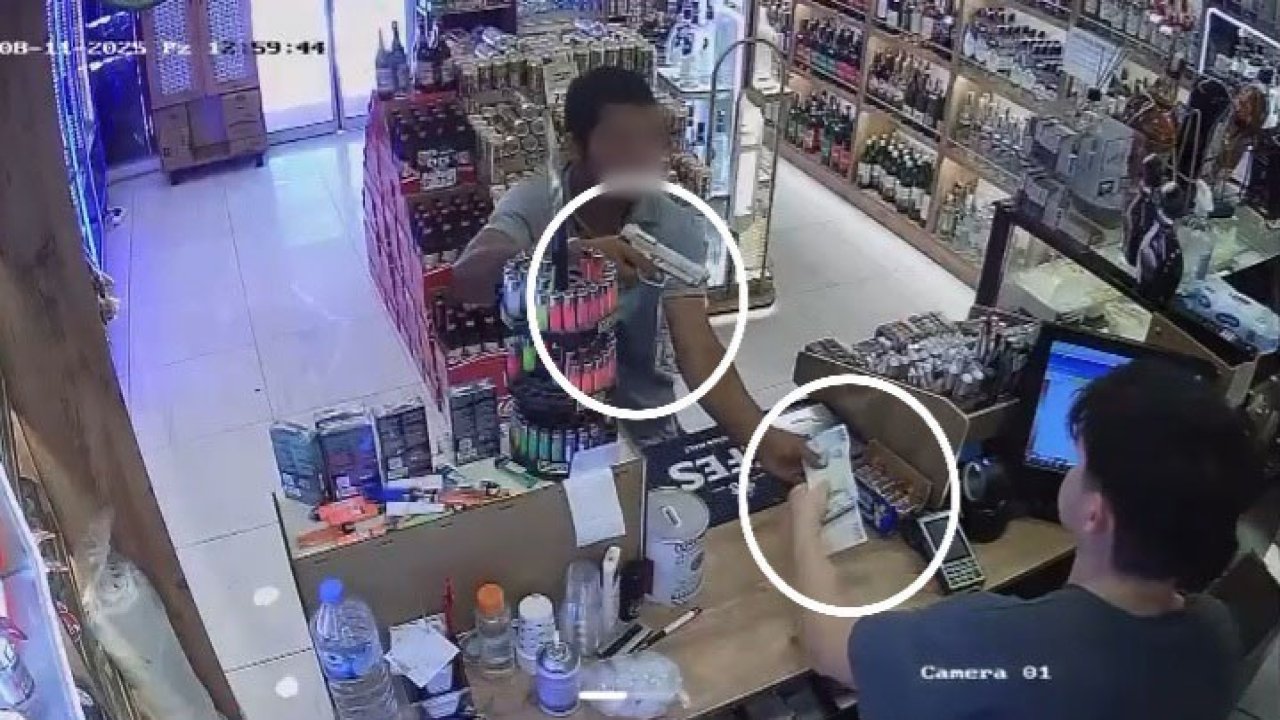 Büfeyi güpegündüz soydu