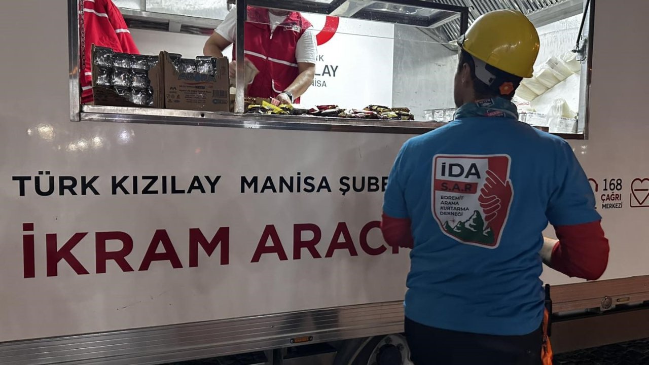 Türk Kızılay Manisa’dan deprem ve yangın bölgelerine destek