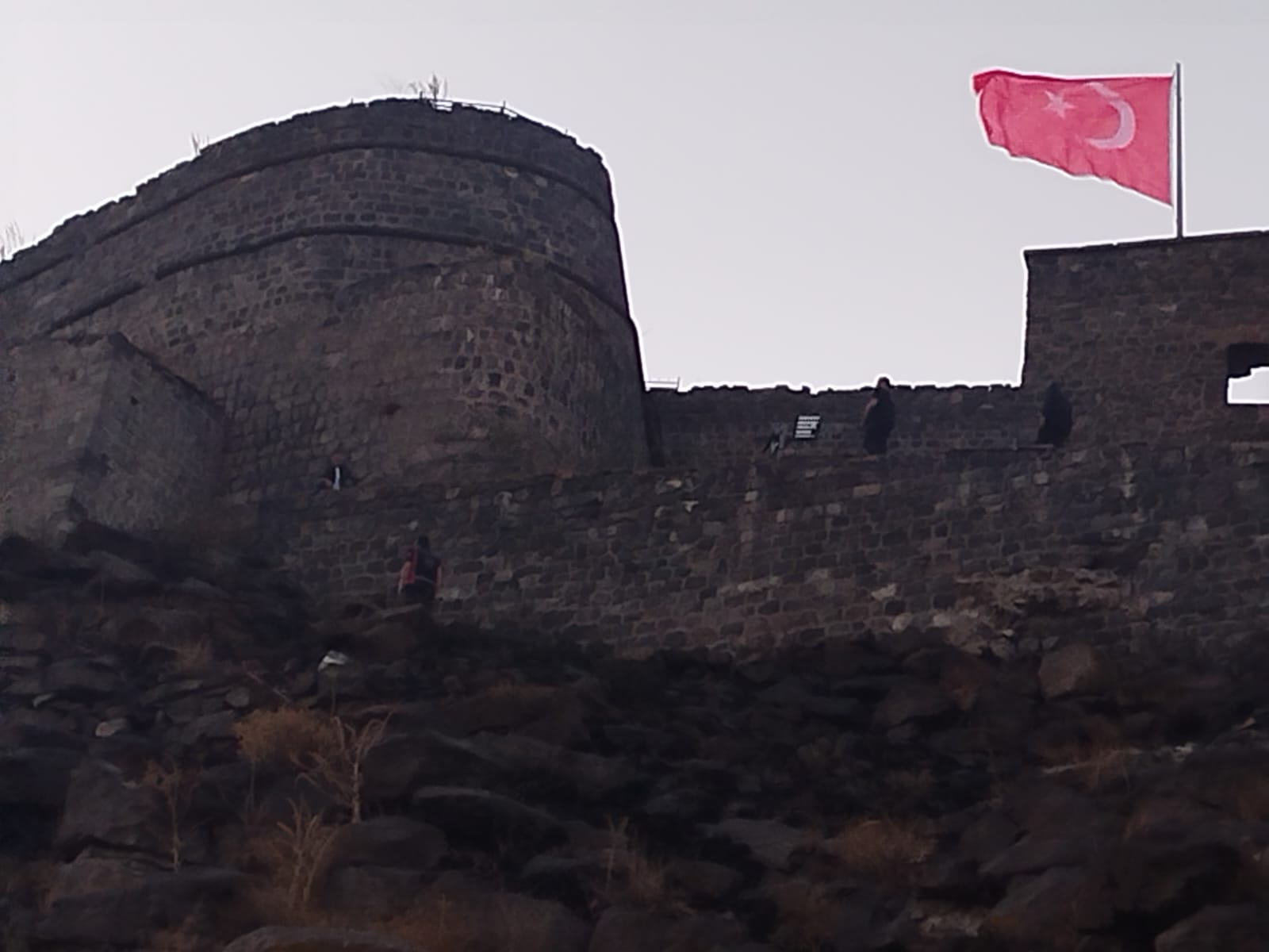 Kars Kalesi'nde intihar girişimi yaşandı!