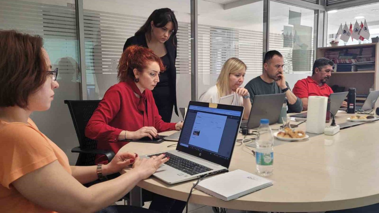 Yaşar Üniversitesi’nden yapay zeka destekli ders tasarımı