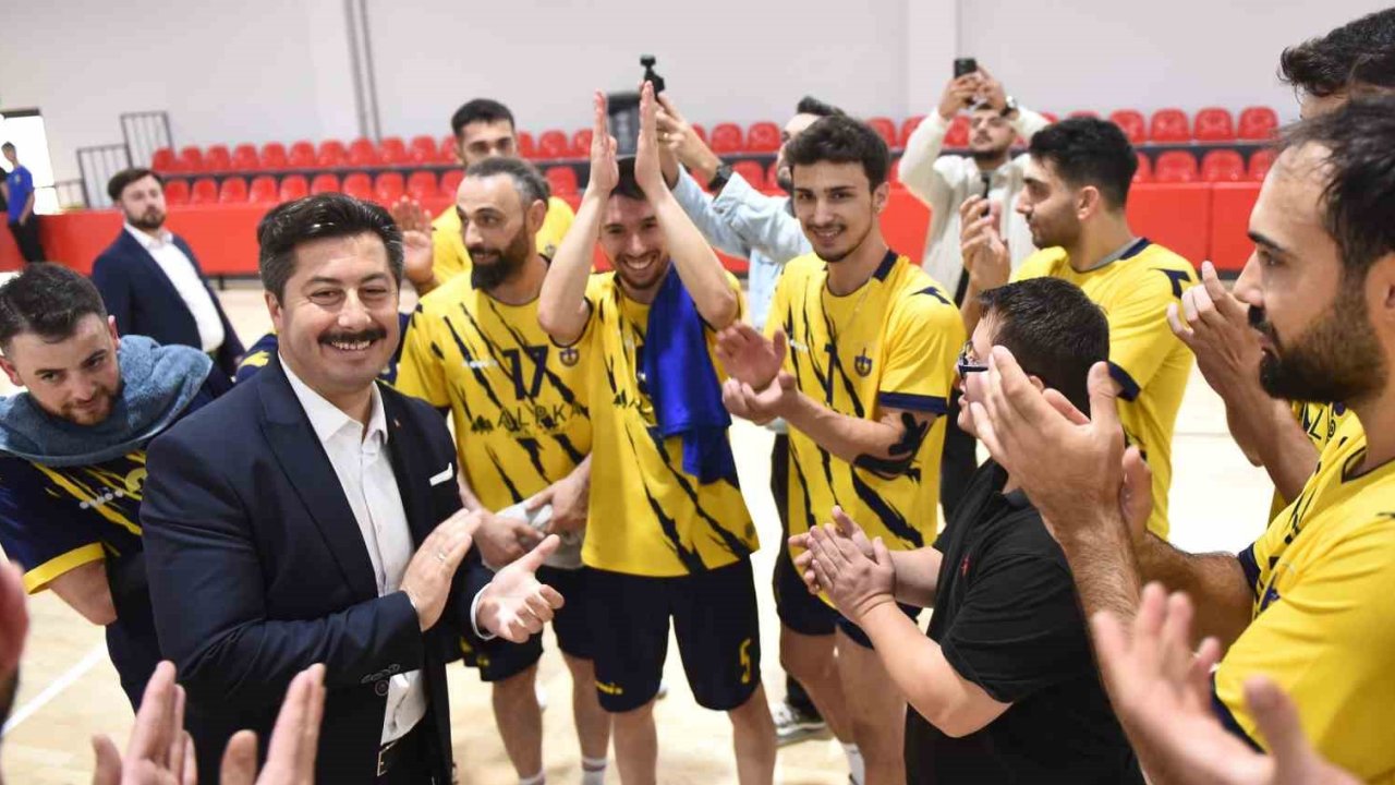 Yenişehir Belediyesi amatör kulüplere desteği devam ediyor