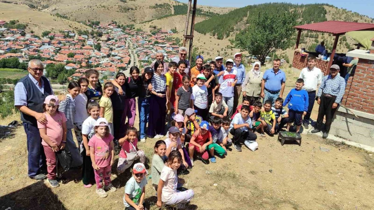 Şuhut İlçe Müftülüğü’nden yaz Kur’an kursu öğrencilerine piknik etkinliği