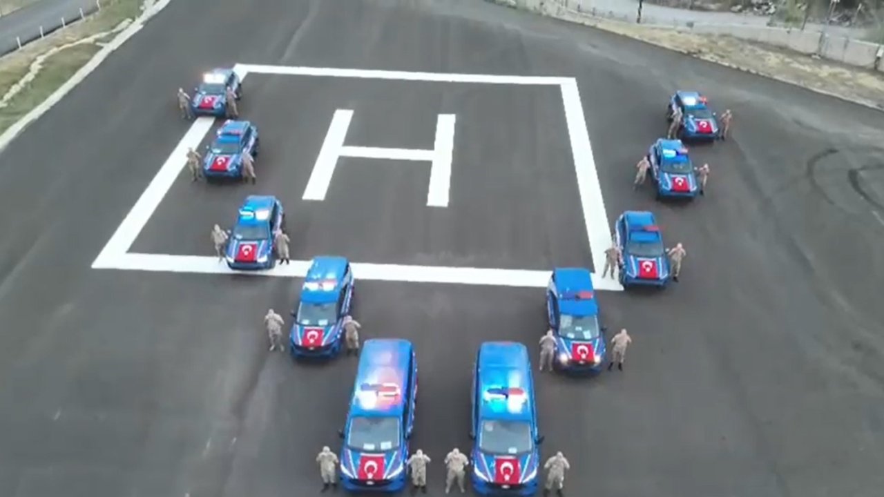 Hakkari Jandarma Komutanlığına araç desteği