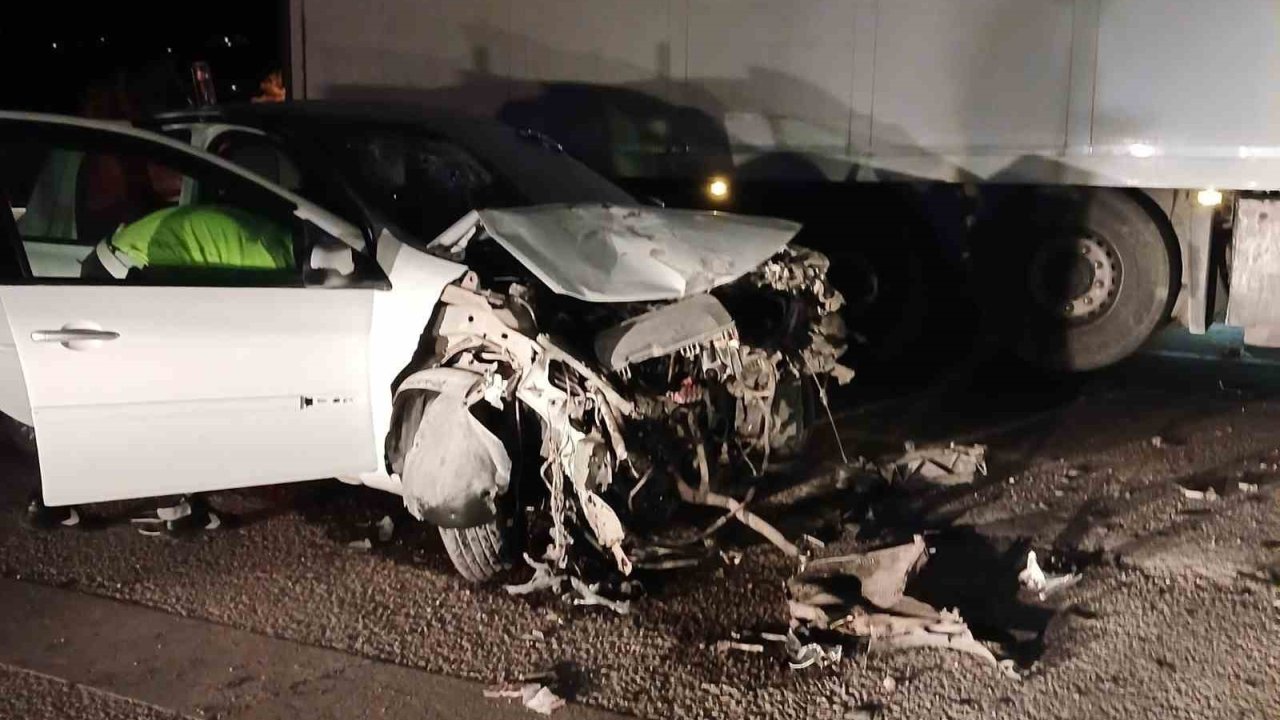 Malatya’da tır ile otomobil çarpıştı: 3 yaralı