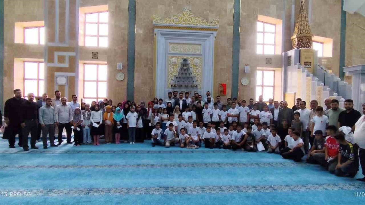 Çaldıran’da "Hadis Ezberleme Yarışması" düzenlendi