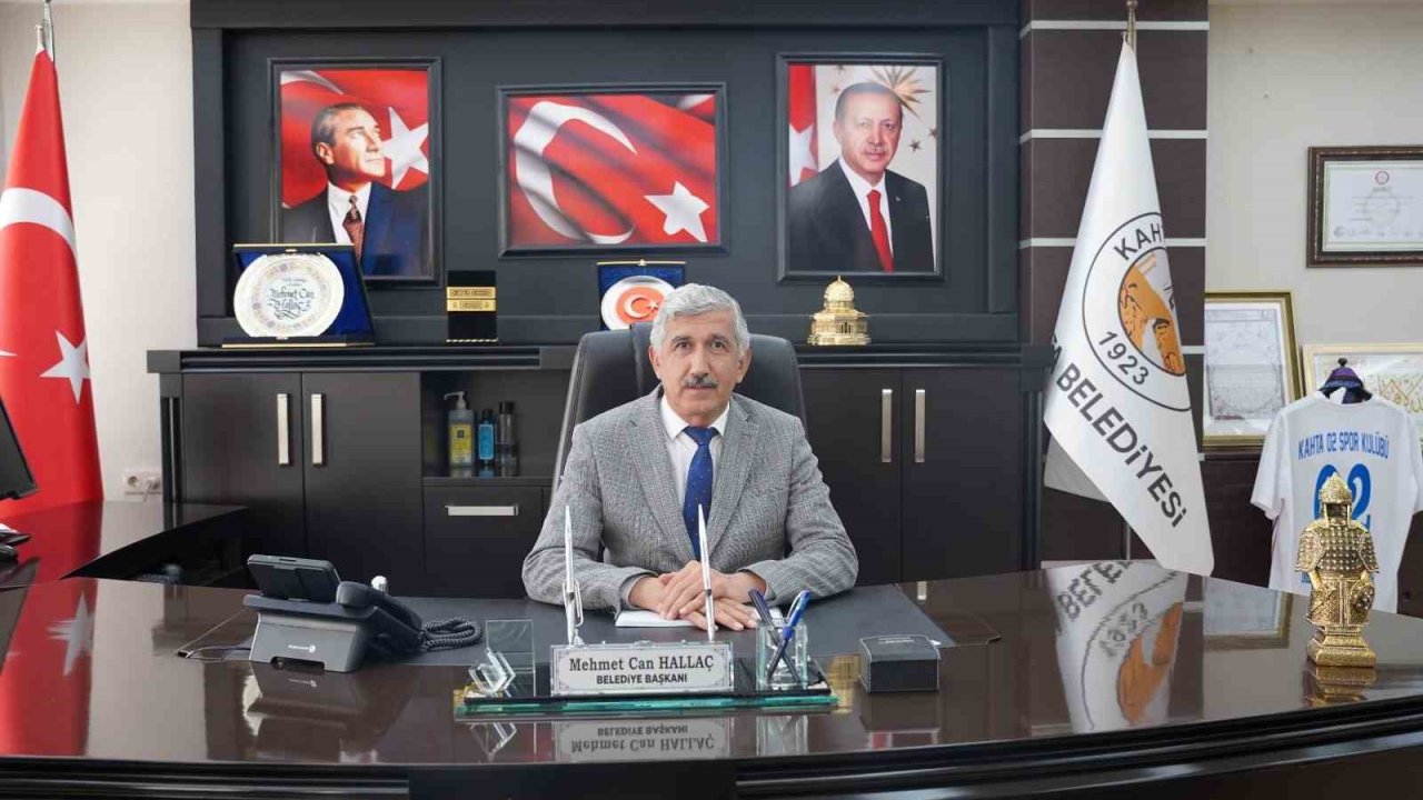 Başkan Hallaç, AK Parti’nin kuruluş yıl dönümünü kutladı