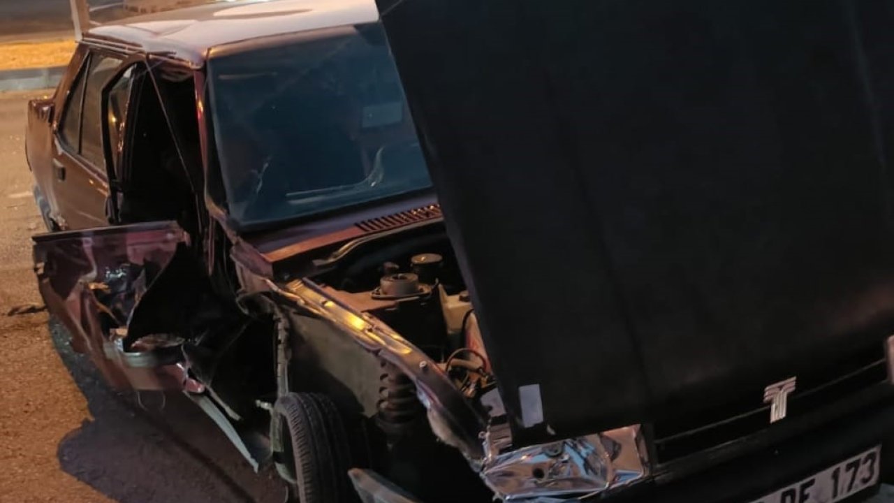 Karabük’te kamyonet ile otomobil çarpıştı: 2 yaralı