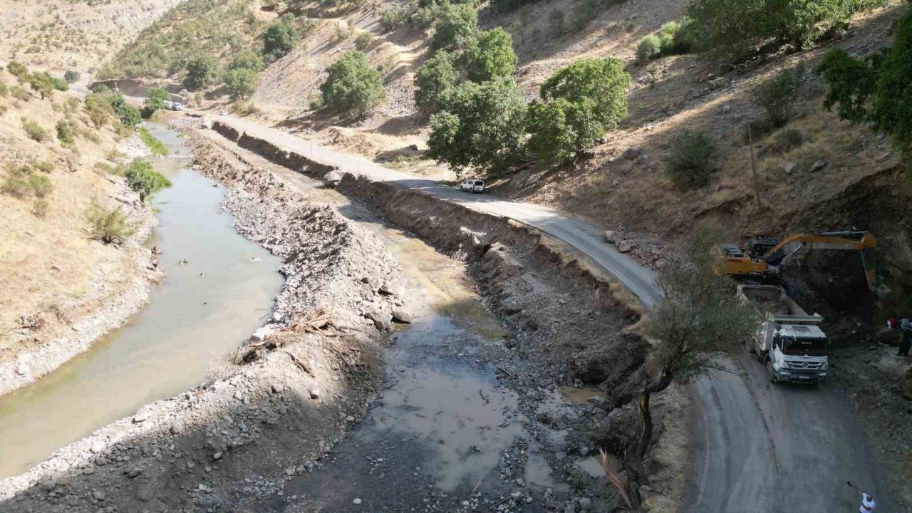 Şırnak’ta devletin dev yatırımı, tek şeritli yol tarihe karışıyor