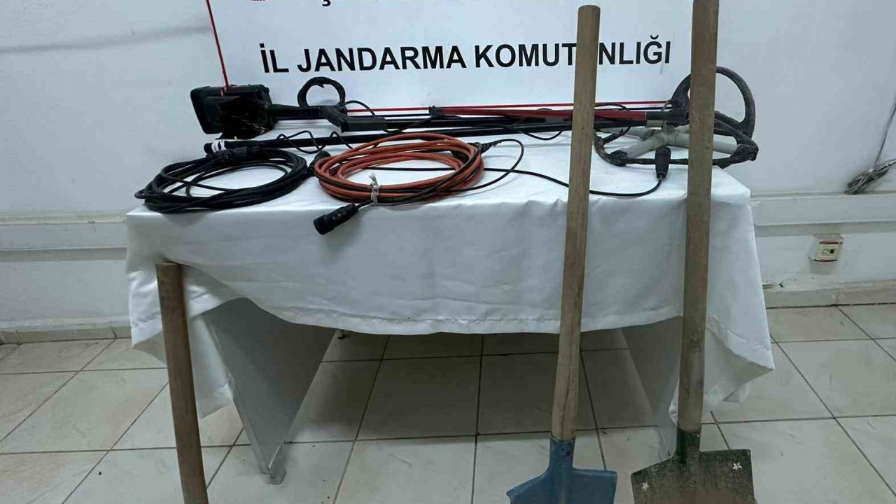 Jandarmadan definecilere suçüstü: 4 gözaltı