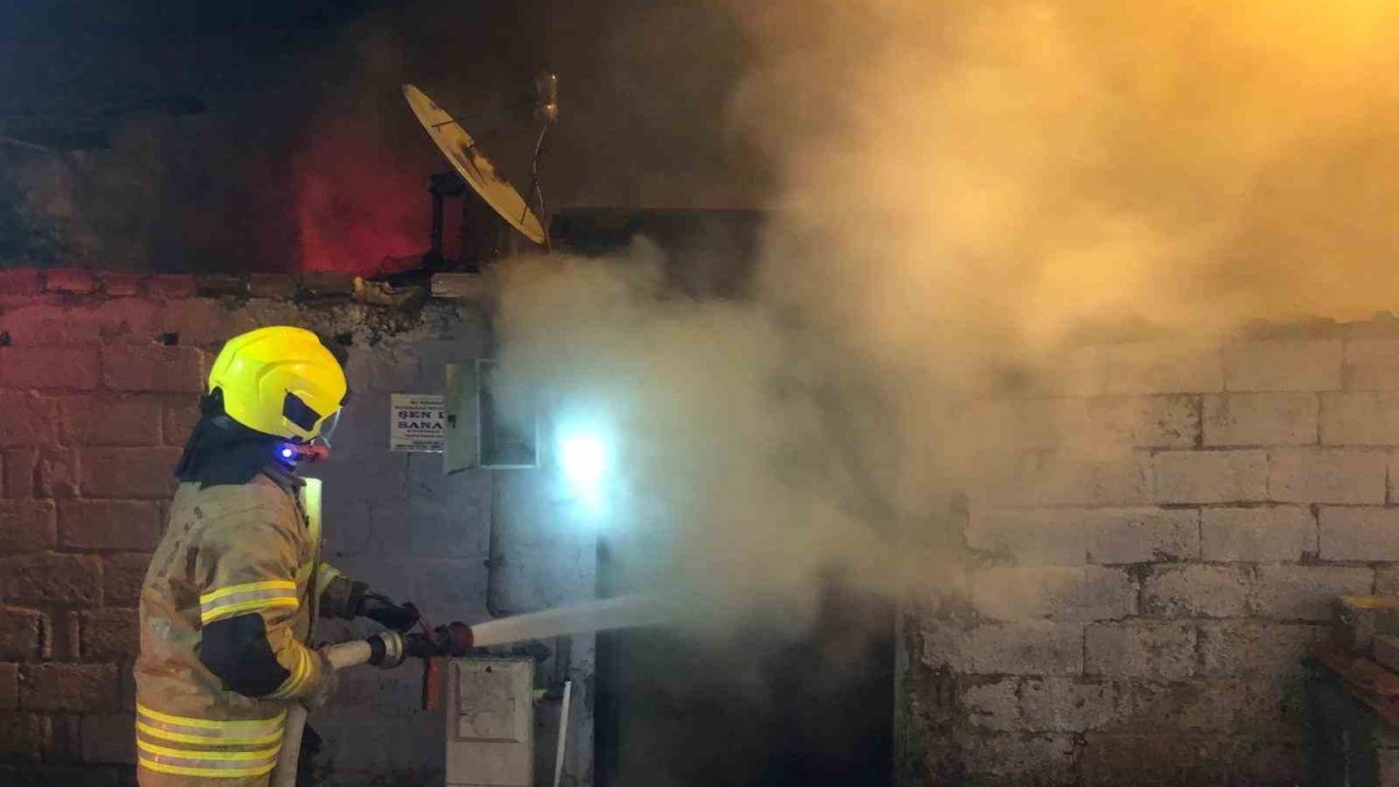 Gönen’de ev yangını paniğe neden oldu
