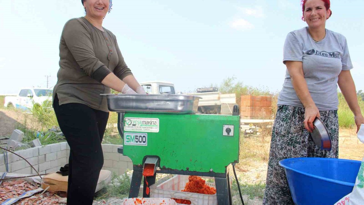Antalya Büyükşehir Belediyesinden üreticiye makine desteği