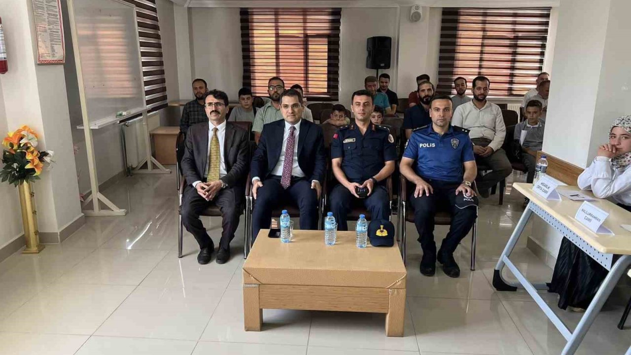 Bozkır’da Kur’an kursu öğrencilerine bilgi yarışması