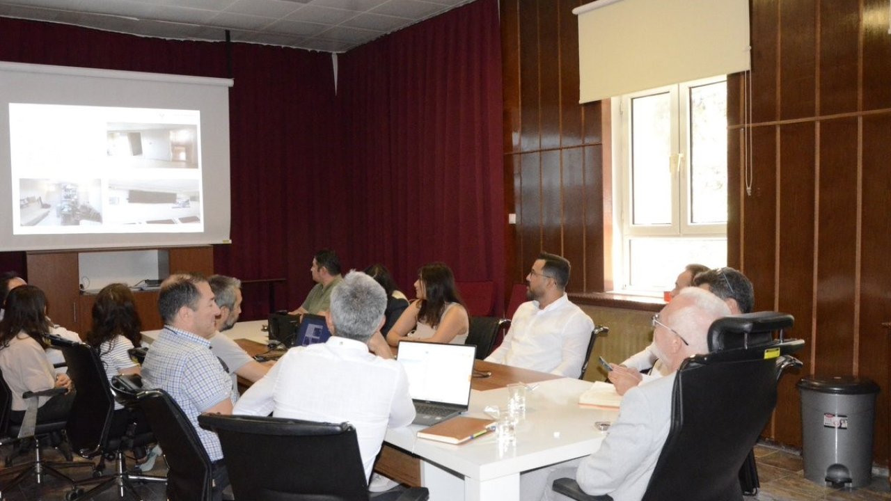 İlçelerde sunulan sağlık hizmetleri değerlendirildi