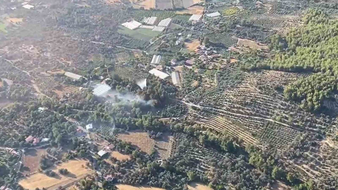 Seydikemer’deki orman yangını büyümeden söndürüldü