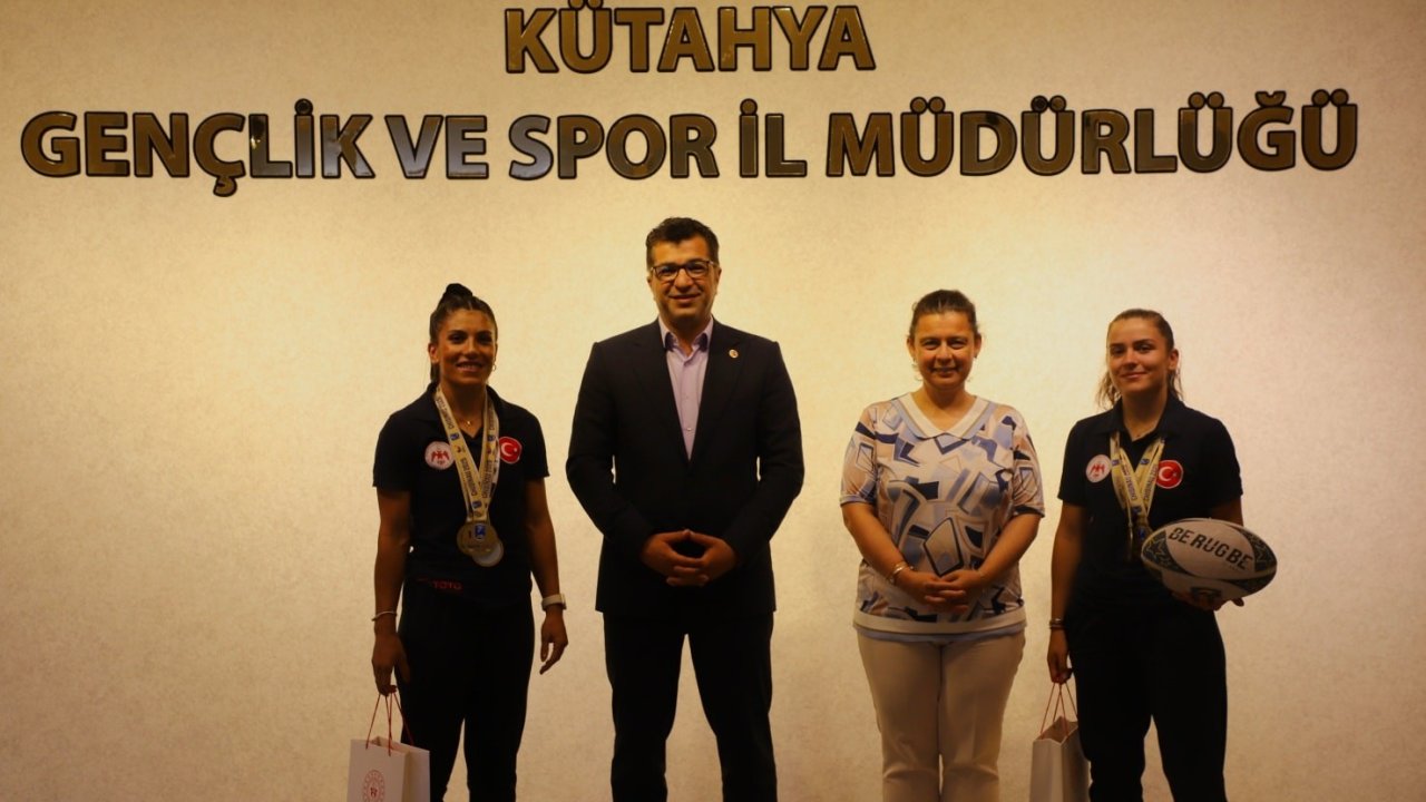 Gençlik ve Spor İl Müdürü Küçük, şampiyon sporcuları ağırladı