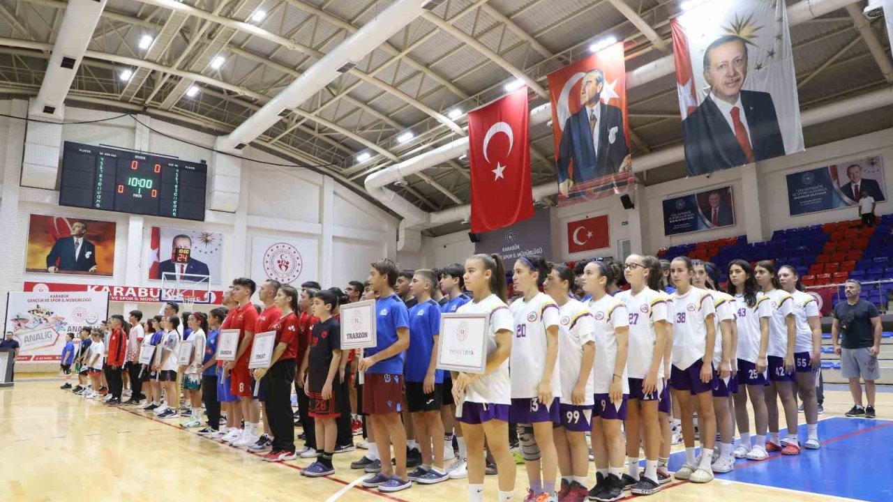 ANALİG basketbol yarı final müsabakaları başladı