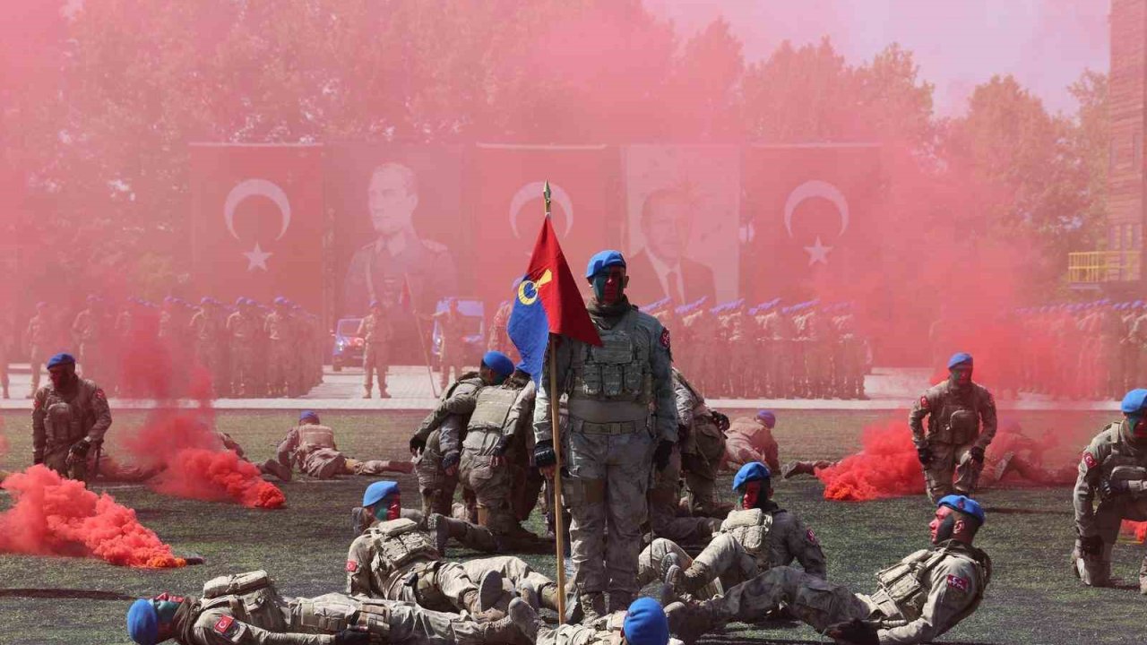 Bin 619 komando dualarla mezun oldu