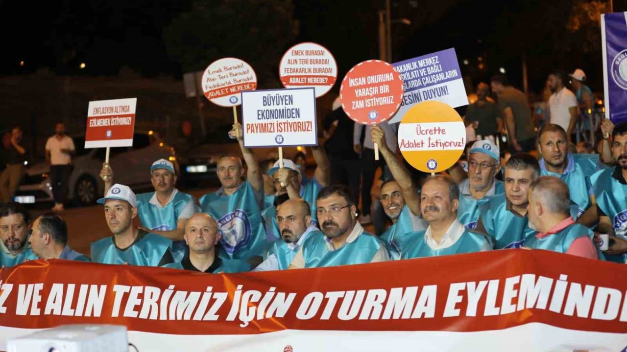 Sağlık-Sen’den 81 ilde ‘112’ dakikalık oturma eylemi