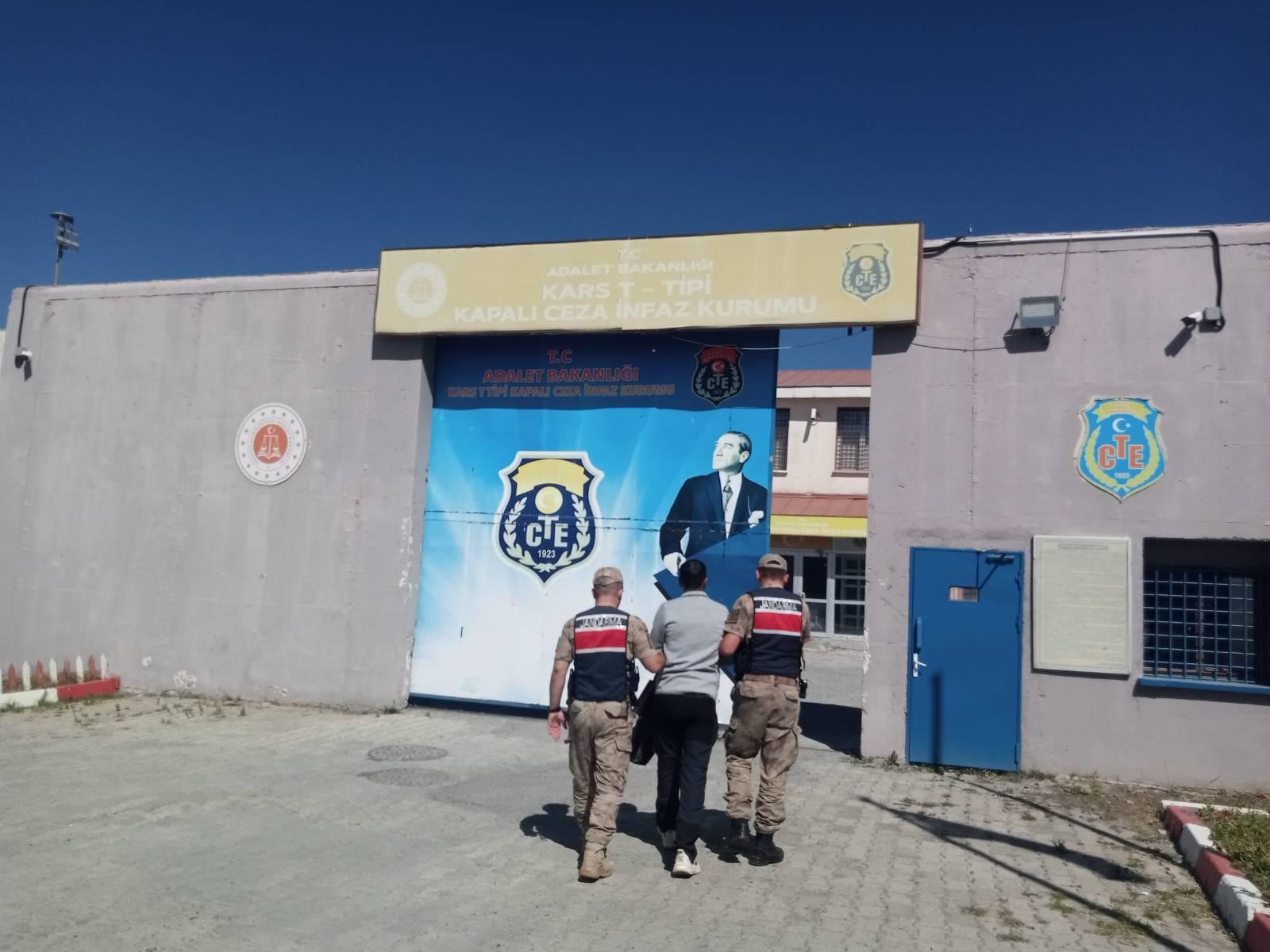 22 ayrı suç kaydı bulunan şahıs Kars'ta yakalandı!