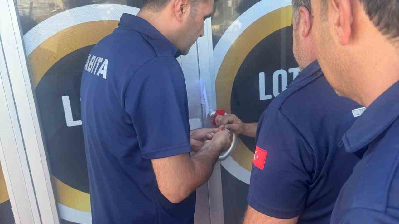 Ruhsatsız güzellik merkezi ve masaj salonu mühürlendi