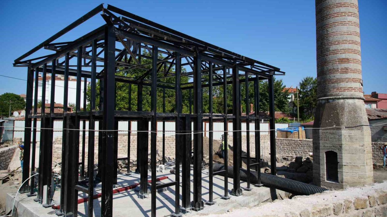 Edirne’de yarım minaresiyle ayakta kalan tarihi mescit restore ediliyor