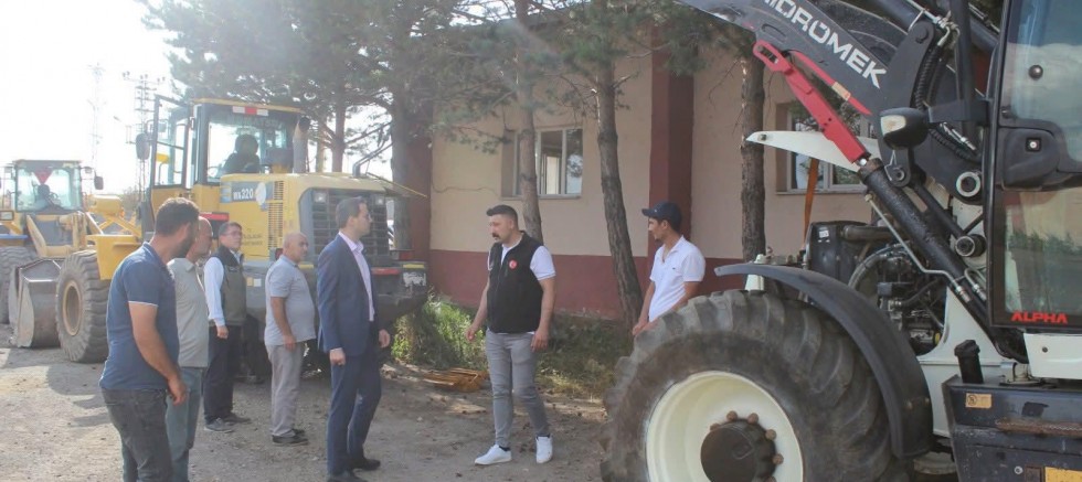 Kaymakam Semiz, İlçe Özel İdare Şantiyesini Ziyaret Etti