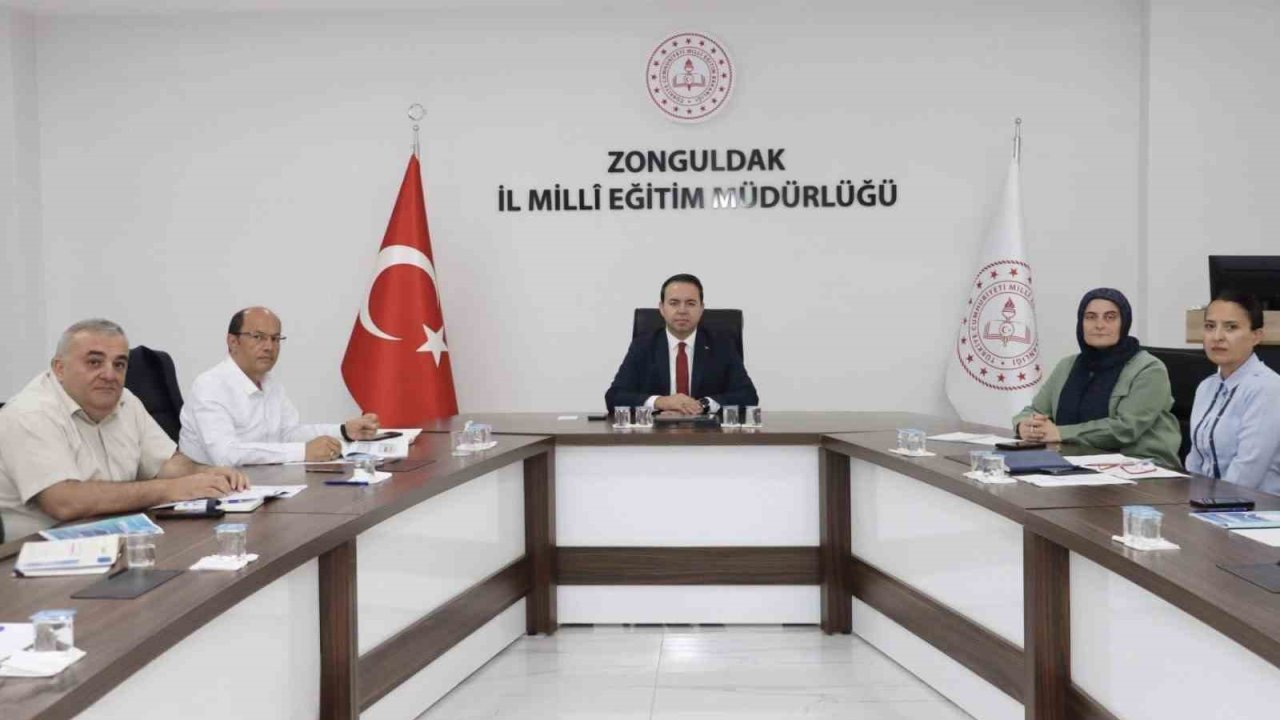 Zonguldak’ta İlçe Millî Eğitim Müdürleri toplantısı gerçekleştirildi