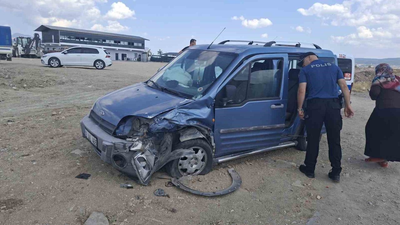 Kütahya Hisarcık’ta trafik kazası: 2 yaralı