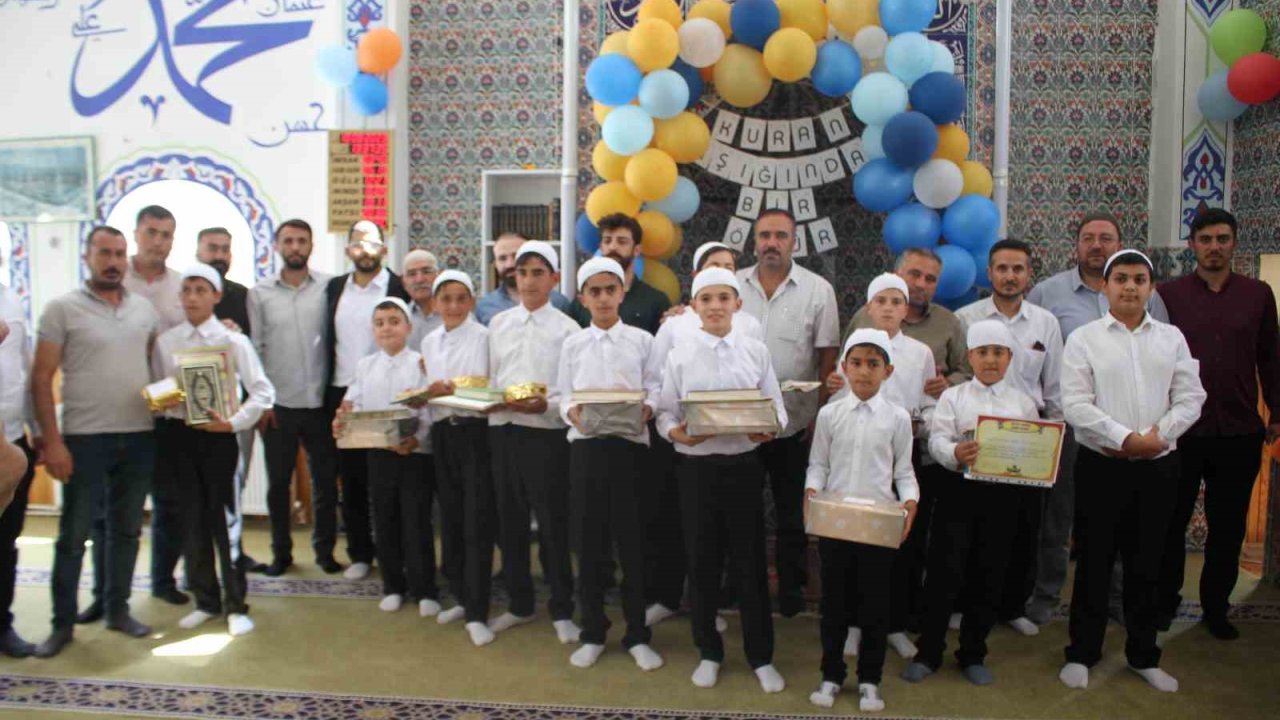 Malazgirt’te yaz Kur’an kursu mezuniyet programı düzenlendi