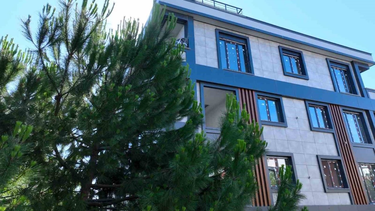 Bakan Kurum: "Sağlam, güvenli yuvalar hayal değil"