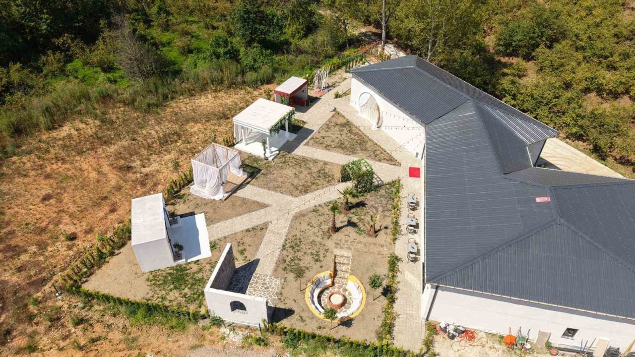 Kafa kafaya verdiler, Doğu Karadeniz’in en büyük fotoğraf çekim platosunu kurdular