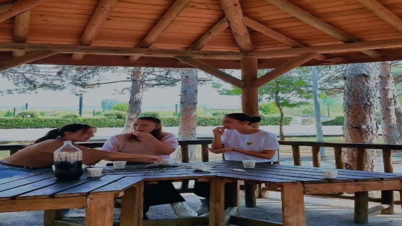 Gediz Belediyesi’nden çevre temizliği için mizahi uyarı: "Kirleten temizler!"