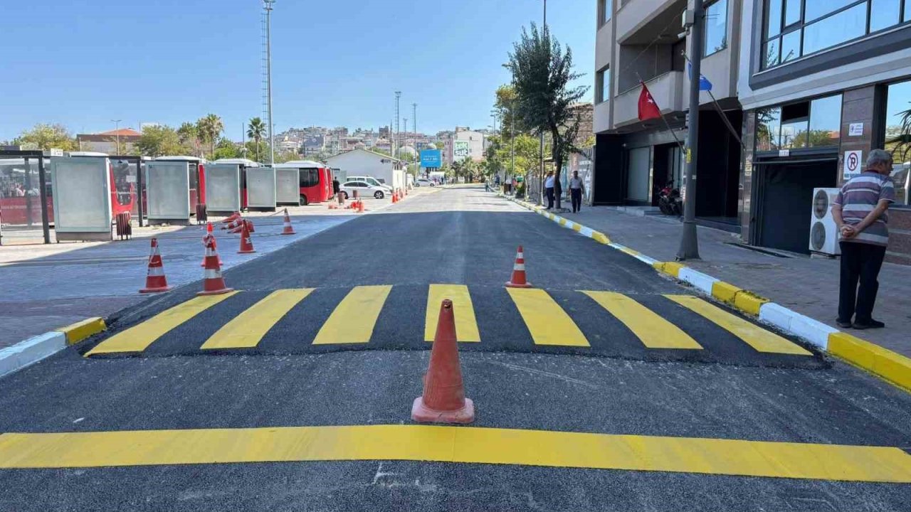 Bandırma’da Mehmet Akif Ersoy Caddesi baştan sona yenilendi