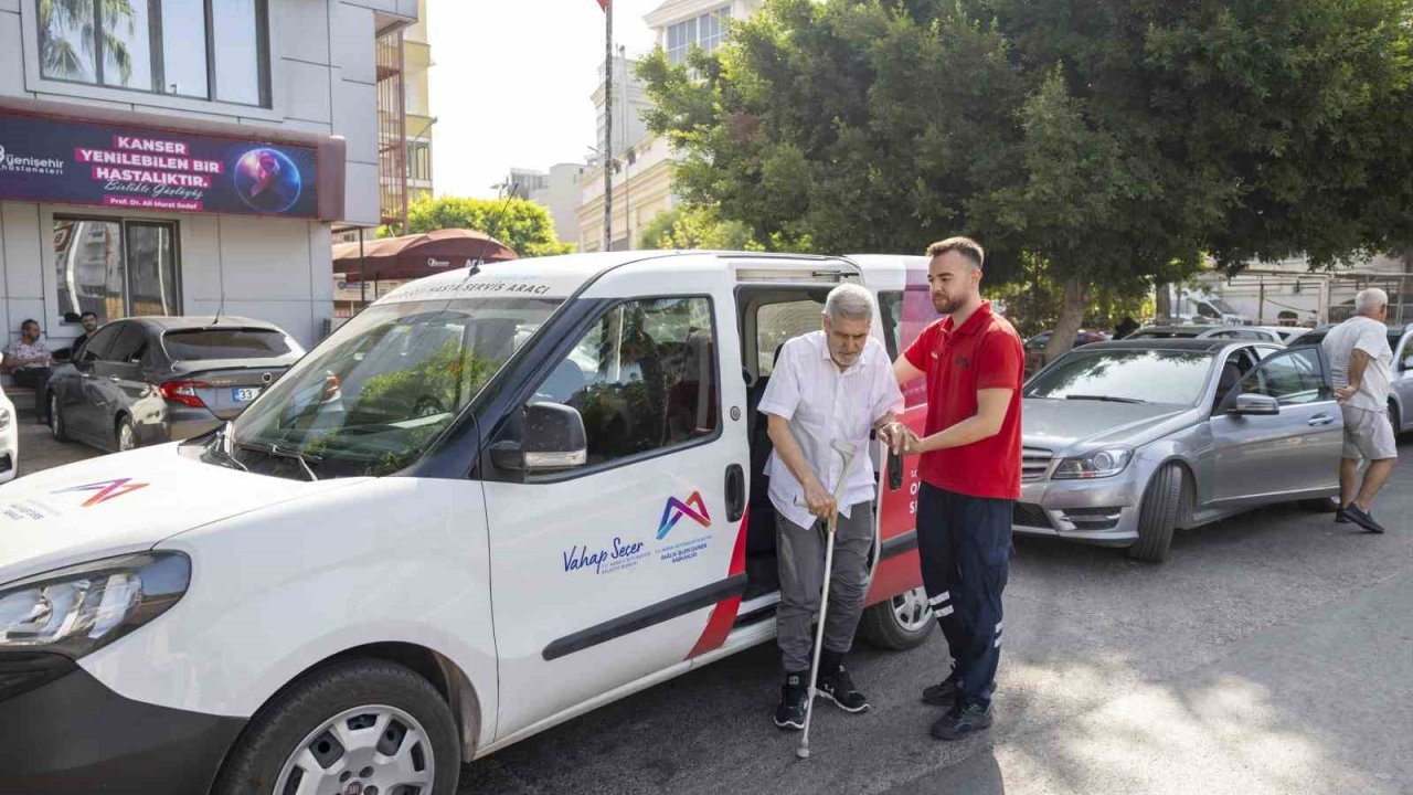 Mersin’de onkoloji hastalarına ücretsiz servis hizmeti